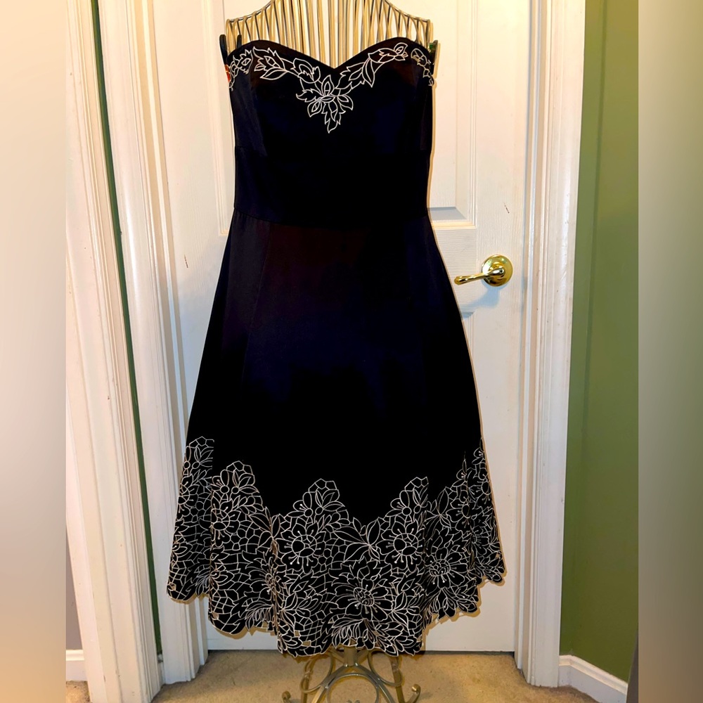 White House Black Market cocktail dress